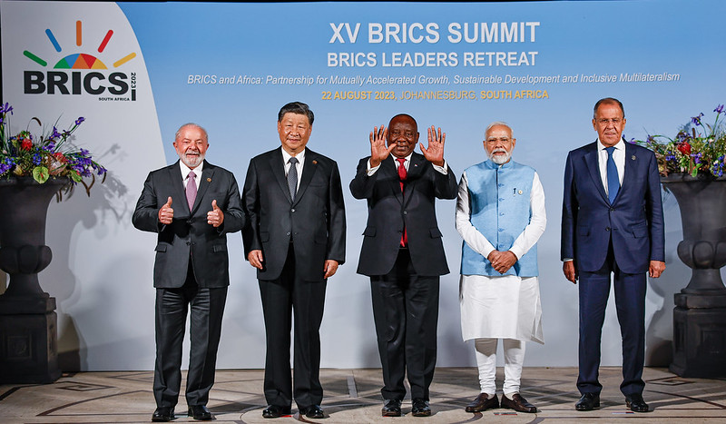 BRICS fortalece a iniciativa de propor alternativa à hegemonia do dólar