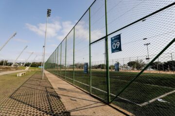 Enchentes de maio desarticularam centro pioneiro de futebol feminino, na capital