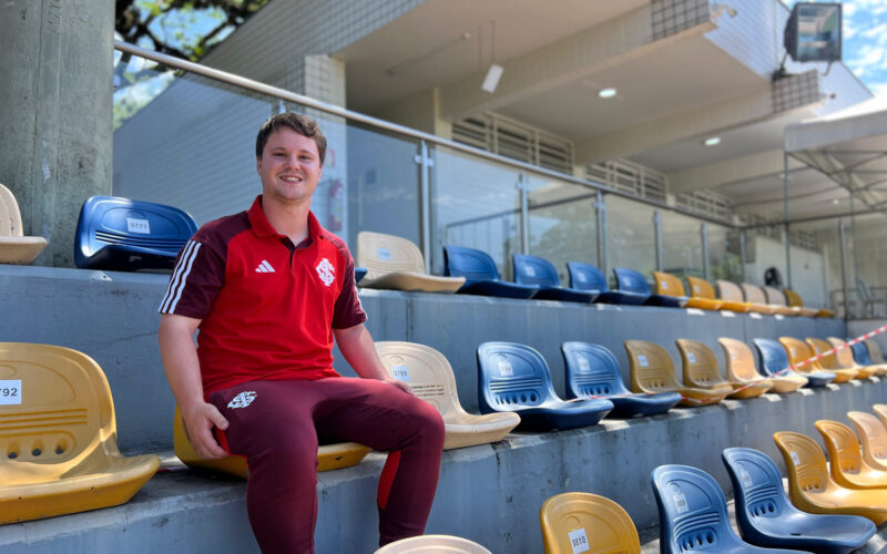 “Consigo dar suporte para outras áreas do clube”, diz analista de desempenho do Inter feminino