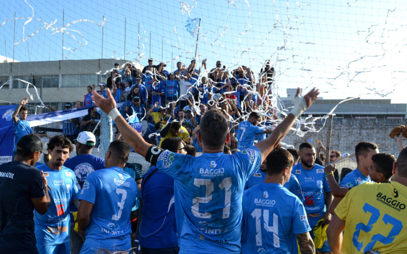Futebol amador oferece o que o dinheiro não compra