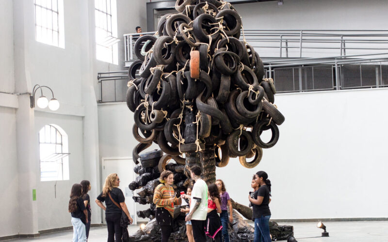 Bienal do Mercosul marca retorno da arte à Usina do Gasômetro
