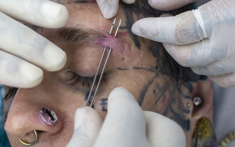 Entre estigma e identidade: a cultura das modificações corporais