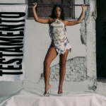 AJULLIACOSTA transforma vivências e liberdade feminina em rap combativo  