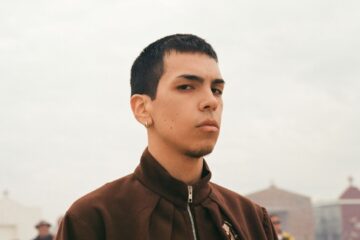 “La Vida Era Más Corta” e a Argentina cantada pelos “sem voz”