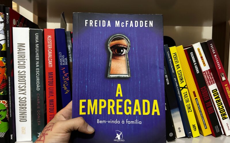 “A Empregada”: o thriller psicológico que entrega o prazer de devorar páginas