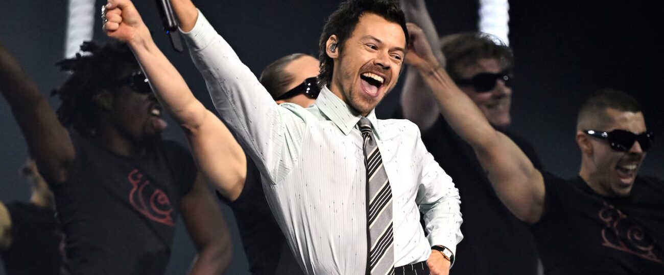 Harry Styles no palco do BRIT Awards 2026. (Foto: Gareth Cattermole/Getty Images)