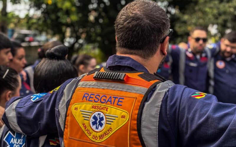 Conheça a rotina e o preparo de socorristas dos Anjos do Asfalto 