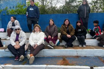 Entre a arquibancada e o campo: família acompanha trajetória de Fabiano Santiago no futebol