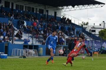 Ariel Lanzini é demitido do comando do Aimoré
